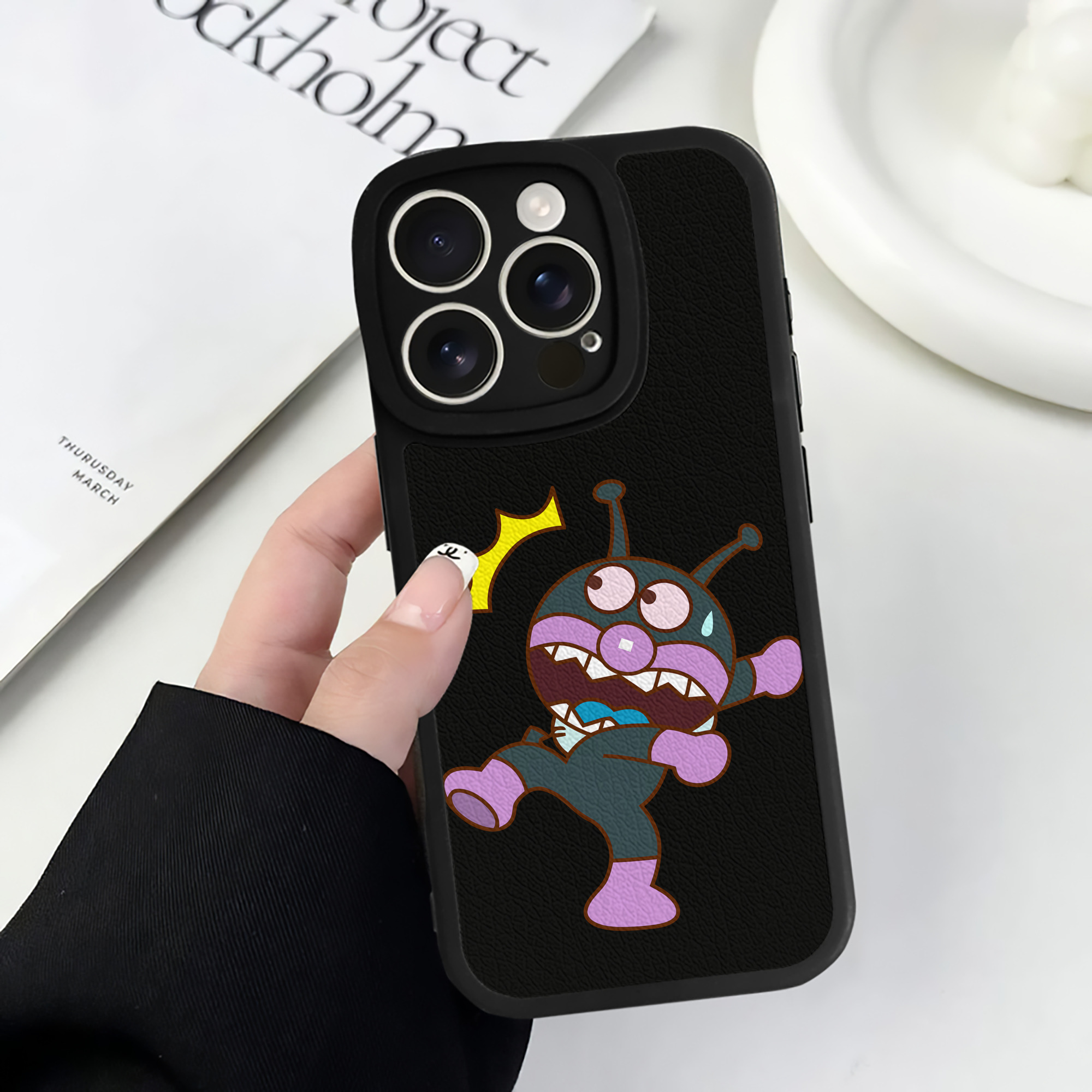 （画像用） アンパンマン Anpanman 【iPhone 16シリーズ対応】シリコンスマホケース（レザー調） 材質：シリコン